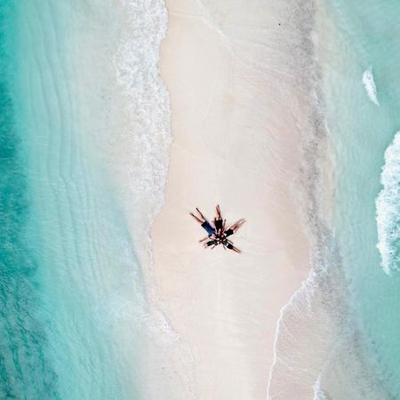 Stingray Beach Inn Maafushi Eksteriør billede